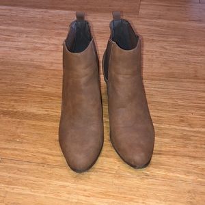 Light Brown Ankle Boots!